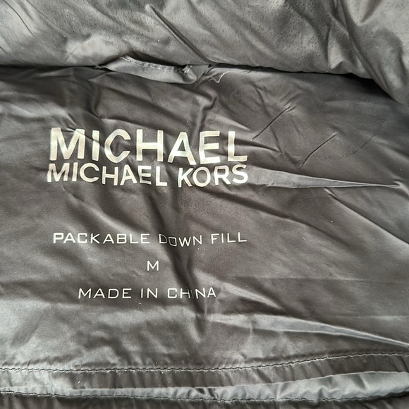 Woman’s Michael Kora pack able down fill long jacket w/ detach hood. Size M EUC - Picture 3 of 5